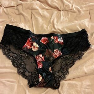 NWT hipster panties